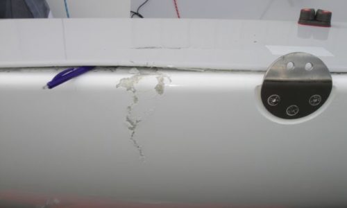 Bateau-accidenté-pont-décollé Bateau-accidenté-pont-décollé