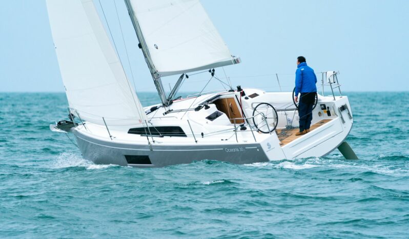 BENETEAU – OCEANIS 30.1 complet