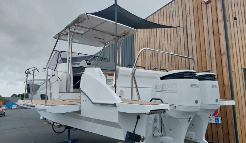 BENETEAU – FLYER 9 SUNDECK complet