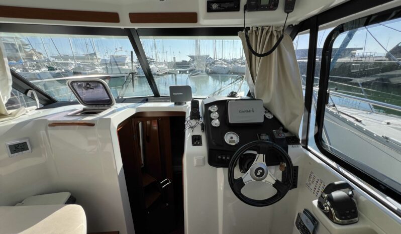 BENETEAU – ANTARES 30 FLY complet