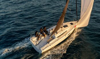 BENETEAU – FIRST 30 complet
