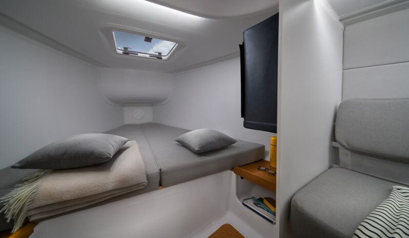 BENETEAU – FIRST 30 complet
