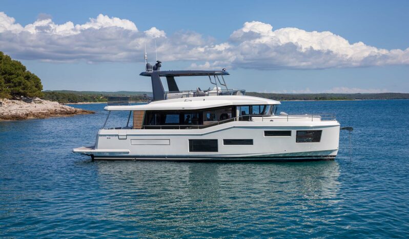 BENETEAU – GRAND TRAWLER 63 complet