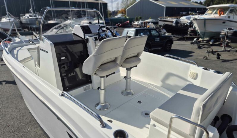 BENETEAU – FLYER 6 SPACEDECK complet