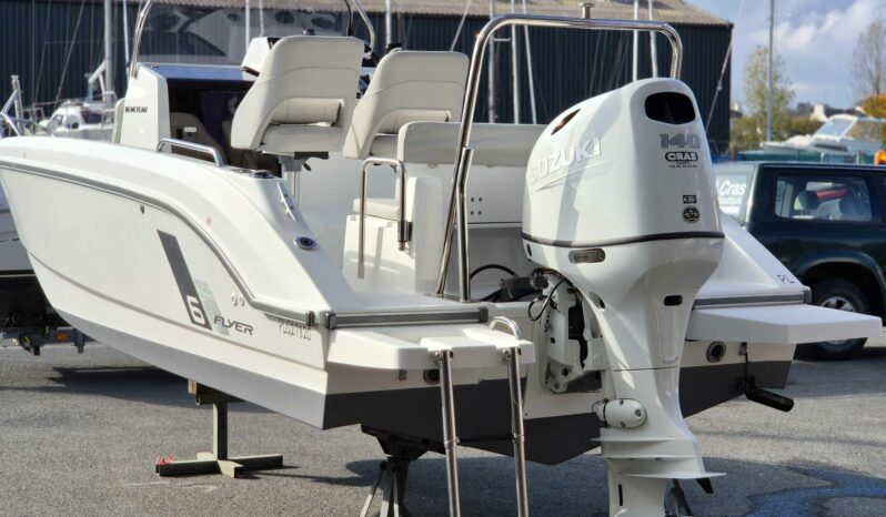 BENETEAU – FLYER 6 SPACEDECK complet