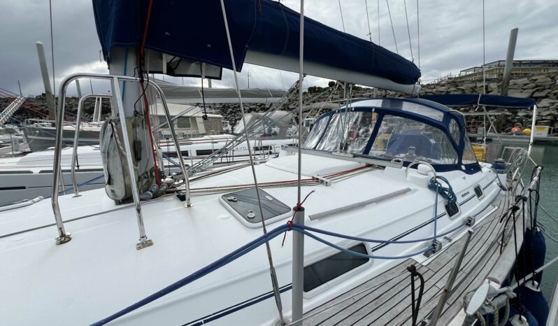 BENETEAU – OCEANIS 411 complet