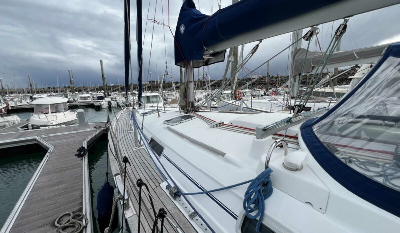 BENETEAU – OCEANIS 411 complet