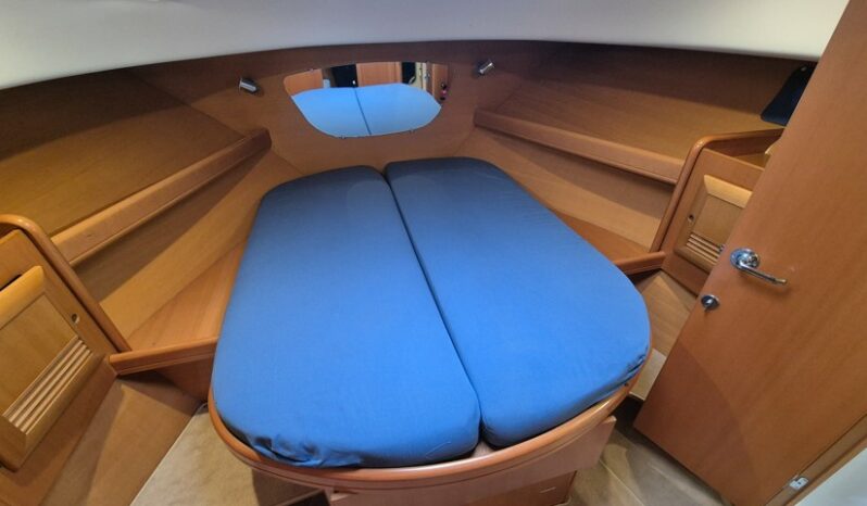 BENETEAU – ANTARES 10.80 complet