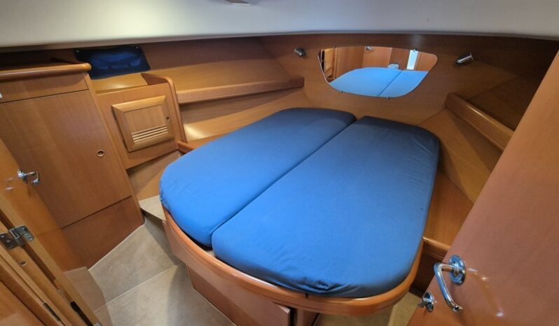 BENETEAU – ANTARES 10.80 complet