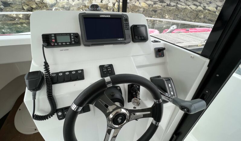 BENETEAU – BARRACUDA 8 complet