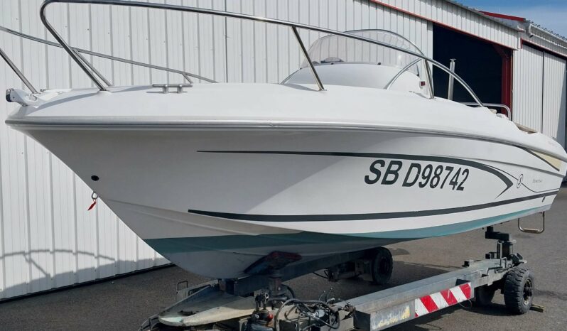 BENETEAU – FLYER 650 OPEN complet