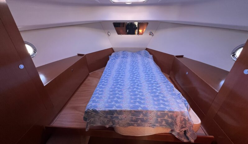 BENETEAU – SWIFT TRAWLER 34 complet