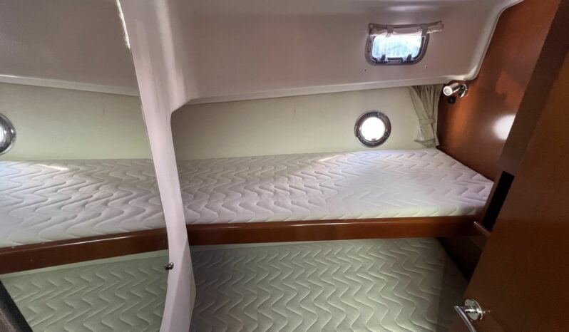 BENETEAU – SWIFT TRAWLER 34 complet