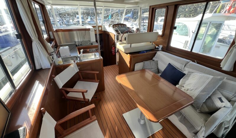 BENETEAU – SWIFT TRAWLER 34 complet