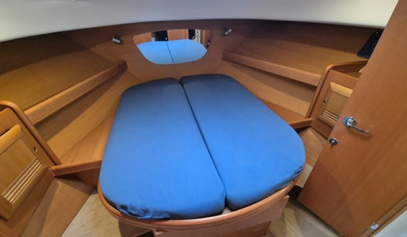beneteau – antares 10.80 complet