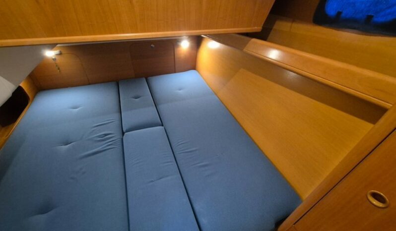 beneteau – antares 10.80 complet